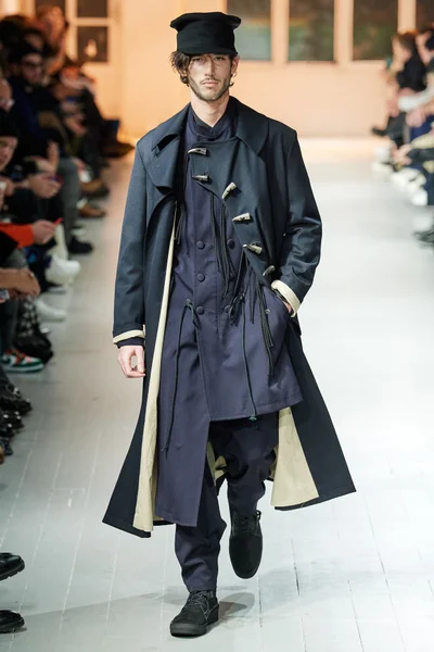 Look 1